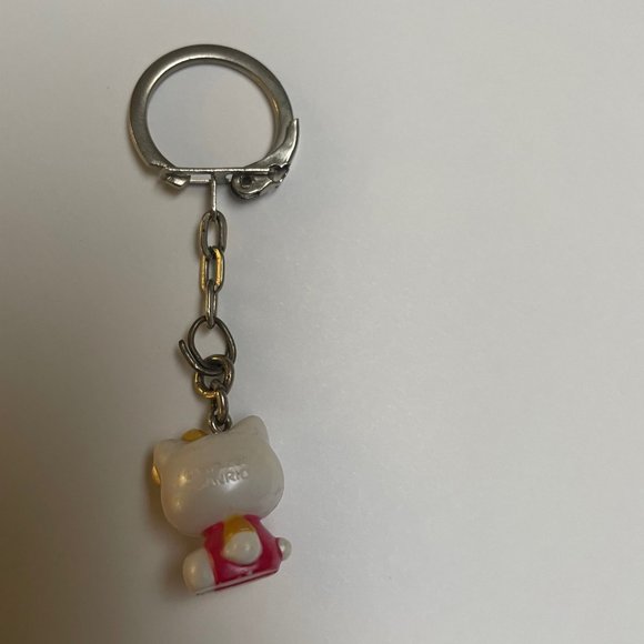 Hello Kitty Keychain - Picture 2 of 2